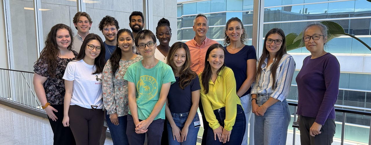 Dr. Belin de Chantemele's lab promo image - group photo