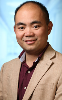 Faculty photo of Dr. Yao Liang Tang