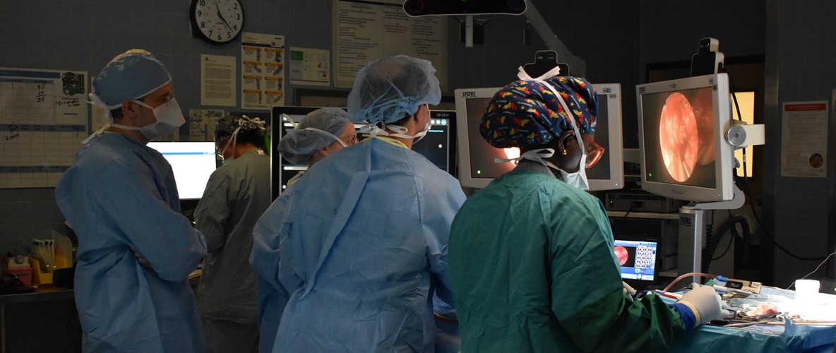 Neurosurgery surgeons during surgery