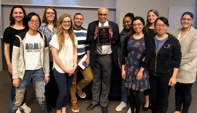 2019 Mahesh Lecturer with Physiology Graduate Students