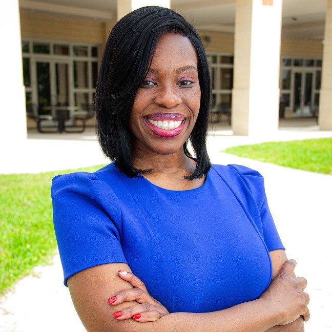 photo of Dr. Shelleta Ladonice, PhD, MSW