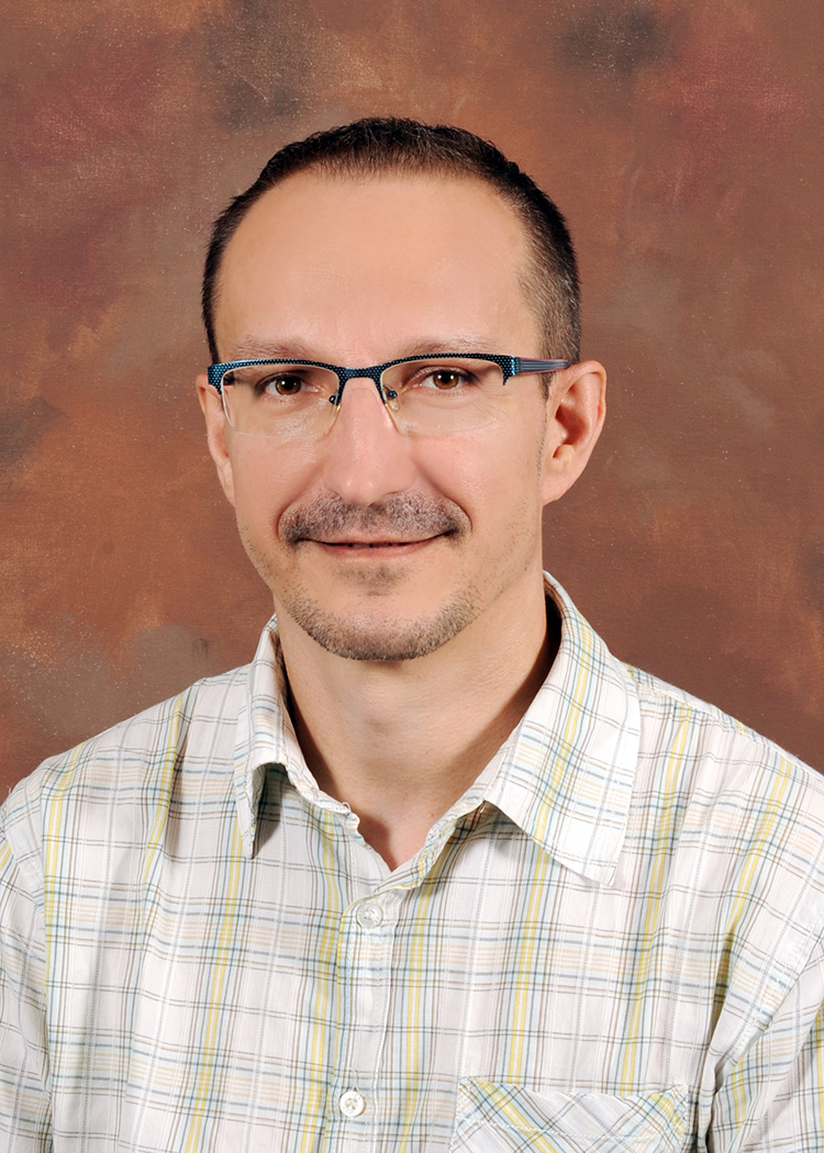 photo of Dariusz Kowalski, PhD