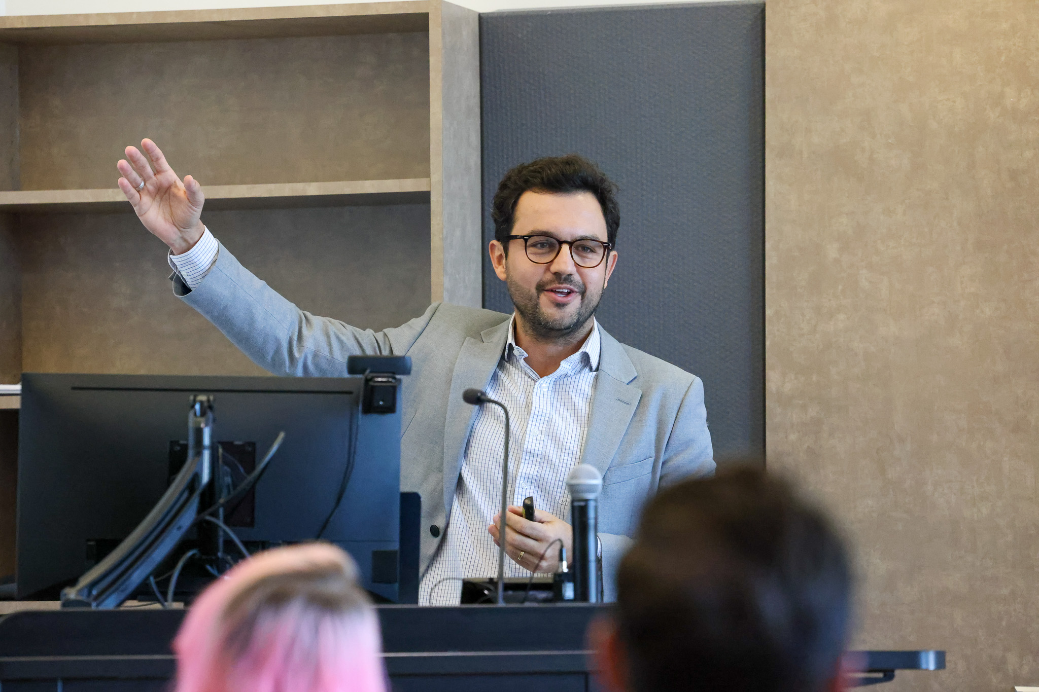 postdoc giving presentation