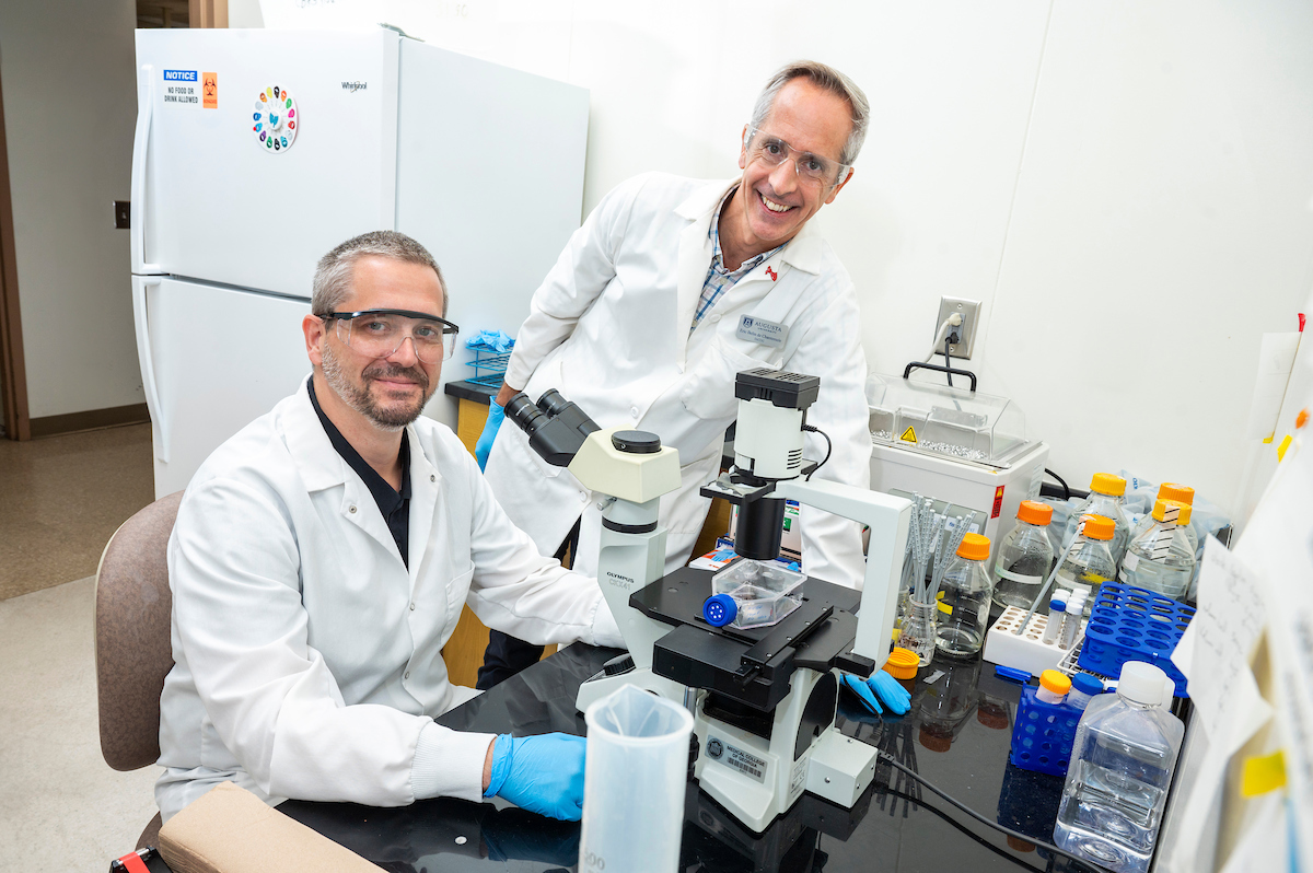 Dr. Chantemele and Dr. Kovacs in laboratory