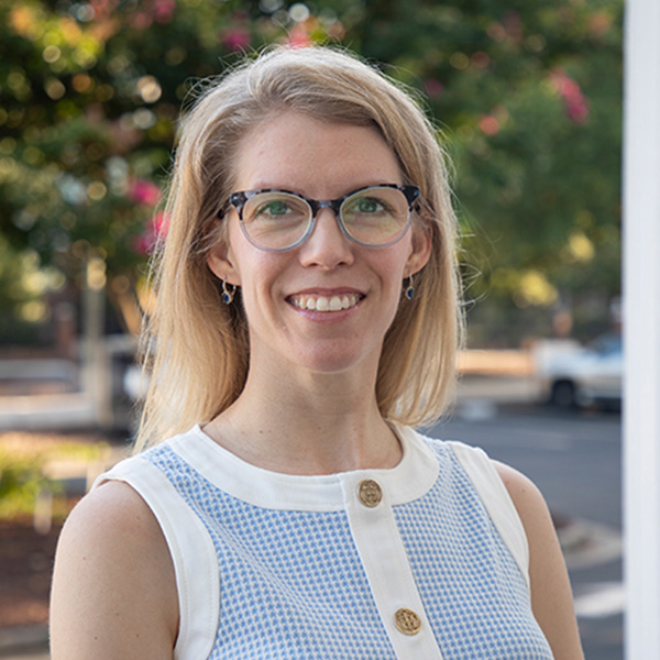 photo of Elena Dent, PhD, RDN