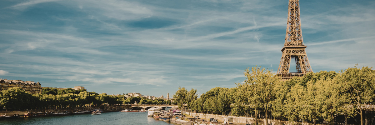 A view of a river in Paris